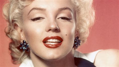 The Marilyn Monroe Eye Shadow Trick Is An Optical Illusion How To Re