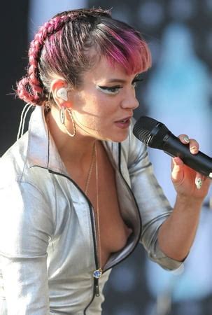 Lily Allen Great Nipple Slip Collection 6 Pics XHamster