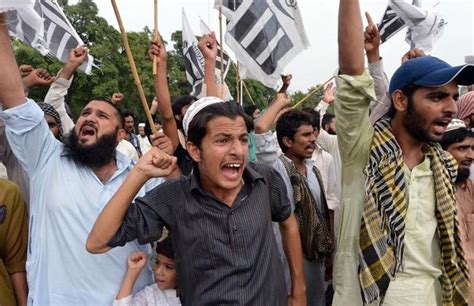 Protests Against Kashmir Killings Pics