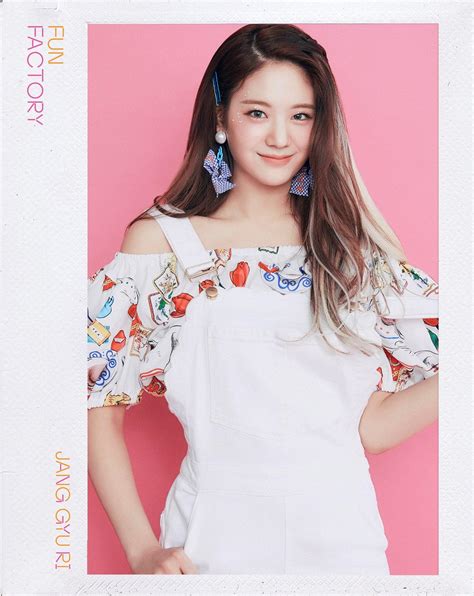 Fromis_9 officially debuted on january 24, 2018, under stone music entertainment. 프로미스나인 (fromis_9) 1st Single Album FUN FACTORY Official ...