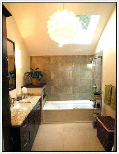 At only 36 wide, it is perfect for small bathrooms. Whirlpool Tub With Shower Combo (With images) | Jet tub ...