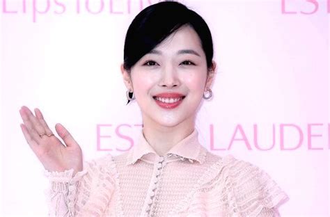 Sulli K Pop Star And Actor Found Dead In Her Apartment At Age 25