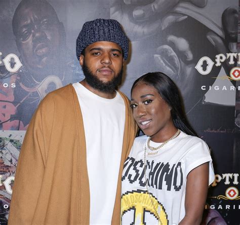 Where Is Biggie Smalls Daughter Now T Yanna Wallace Honors Rappers Through Fashion Ustimetoday
