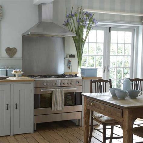 Gemma Moore Kitchen Design: Modern Farmhouse Kitchens