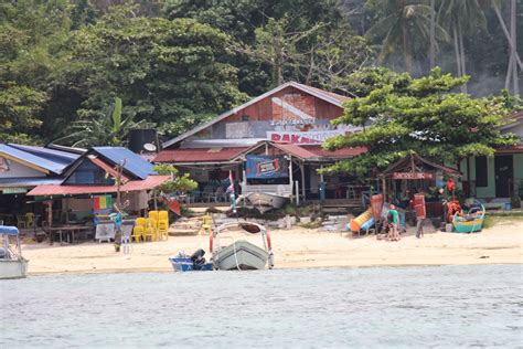 Yakınlardaki gezilecek yerlerin tümüne bakın. Muhammad Qul Amirul Hakim: Coral Bay, Pulau Perhentian ...