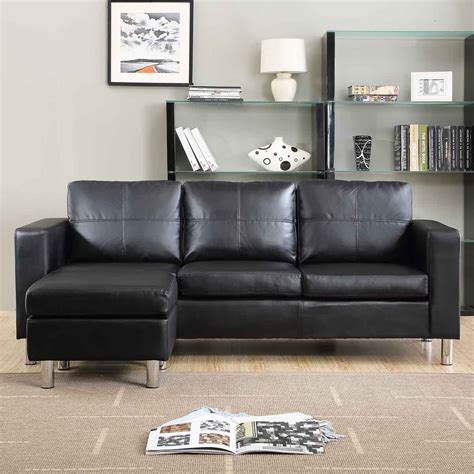 I divani angolari piccoli sono un'ottima alternativa per avere più sedute. Divano angolare Roma con pouf 205 cm ecopelle bianco nero ...