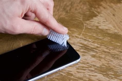 Prevention is better than cure. How to clean your iPhone speaker and microphone - AppleToolBox