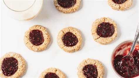 Raspberry almond thumbprint cookies are one of the most popular recipes on my blog every christmas season! Almond Flour Thumbprint Cookies (Vegan + Gluten Free!) | Christmas Cookie Recipe • ForEveryVegan.com