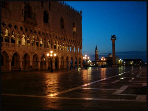 Download hd & 4k cars wallpapers,pictures,images,photos for desktop & mobile backgrounds in hd, 4k ultra hd, widescreen high quality resolutions. Free Full HD Wallpaper صور عالية الجودة : Venice of the most beautiful Italian cities Full HD ...