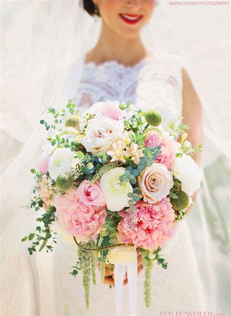Immediately after the wedding dress, the second most this may be roses, daisies, violets, orchids. Bouquet/Flower - 4 Most Beautiful Wedding Bouquets ...