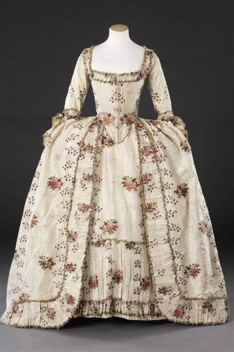 Historical Accuracy Reincarnated • Gown Date Late 1770s To Early 1780s 17th Century
