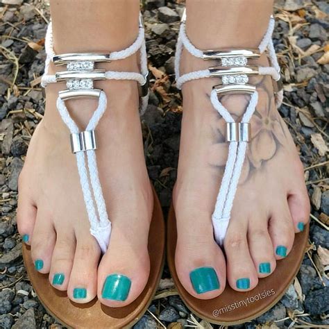 Bare Feet Sandals Pretty Telegraph