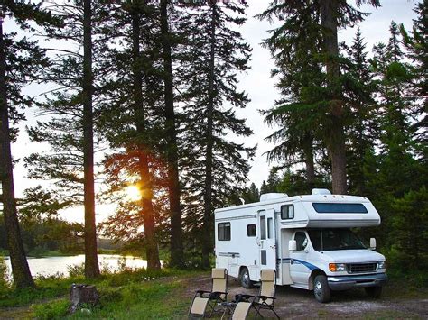 5 Things You Need To Know Before Taking An Rv On A Road Trip