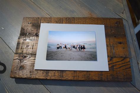 Diy wood burned photo frames. DIY Rustic Scrap Wood Picture Frames Spotlight Favorite Photos
