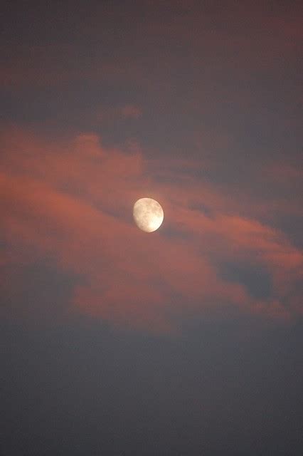 The Pink Moon Pink Clouds Covering The Moon Sibhusky2 Flickr