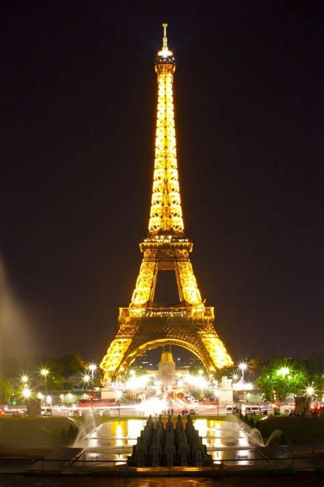 Eiffel Tower Paris Night Iphone 4s Wallpapers Free Download