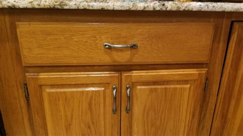 What Kind Of Cabinet Pulls For Oak Kitchen Cabinets
