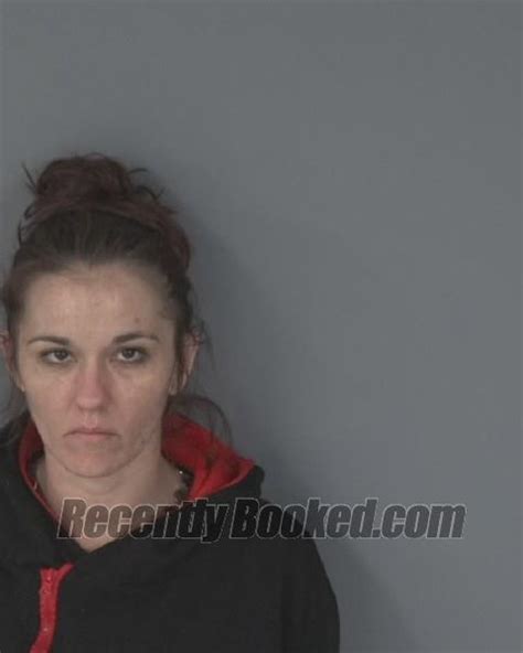 Recent Booking Mugshot For Samantha Proffitt In Clay County Florida