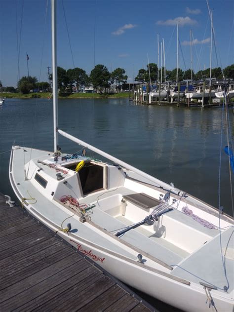 J22 1986 Houston Texas Sailboat For Sale From Sailing Texas Yacht