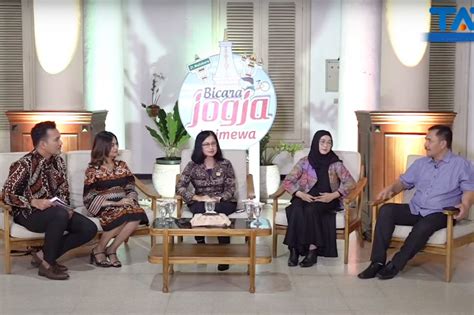 Peran Ibu dalam Mewujudkan Keluarga Bahagia - e-Parlemen DPRD DIY