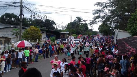 Desfiles En Nuevo San Juan Critica