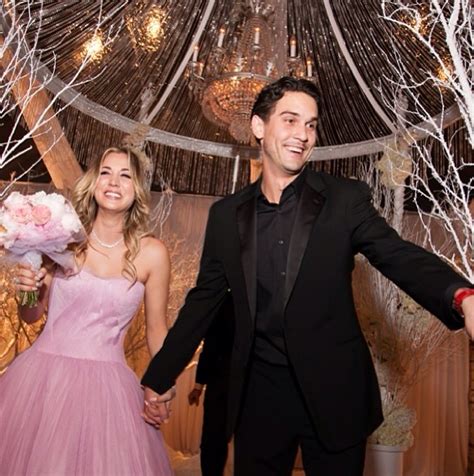 Kaley cuoco married karl cook in intimate wedding. Kaley Cuoco and Ryan Sweeting's Wedding - Arabia Weddings
