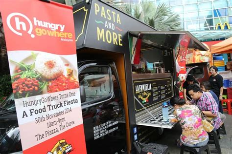 Food trucks are heavily gaining interest in malaysia and are about to revolutionise the culinary scene here. PHOTOS A Roti Canai Eating Competition And Truckloads Of ...