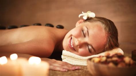 Hot Stone Massage Or Minutes Epic Deals And Last Minute Discounts