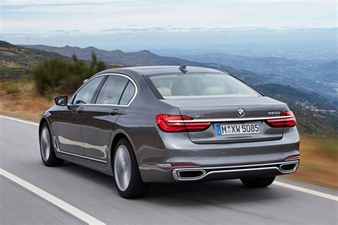A luxurious modded bmw 740li with vellano forged wheels. BMW 7er 2016 (G11/G12): Das sind die neuen ...