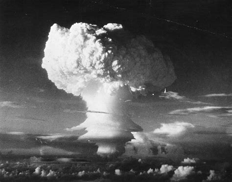 Nuclear Explosion Why Atomic Bombs Make Mushroom Cloud Science Times