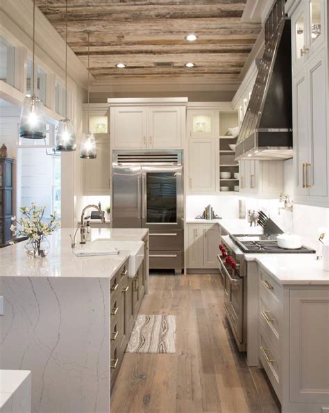 Traditional Country Kitchens Design Ideas That Are Timeless
