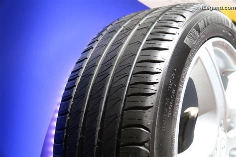 Michelin primacy 4 tyres might be the most suitable car tyres for you. IAA 2017 - Nouveau pneu Michelin Primacy 4 : performance ...