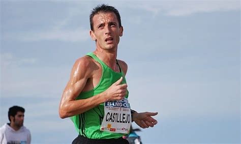 Tienda online especialistas en la venta de trofeo atletismo olimpiadas. Selección olímpica española de maratón