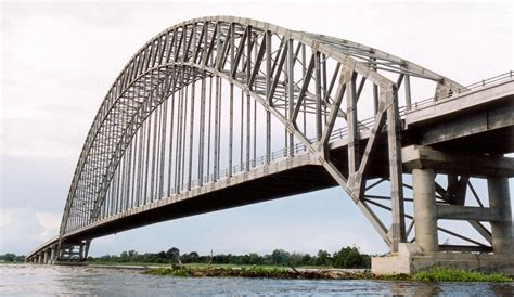 Você é Convidado A Projetar Uma Ponte Metálica