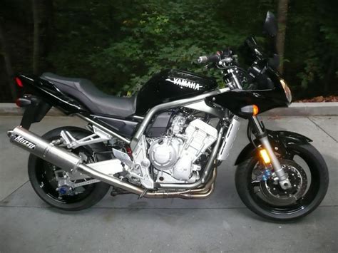 It seems to not last as long if you are doing a lot of highway speeds. 2001 Yamaha Fz1 Sportbike for sale on 2040motos