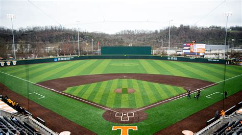 Tennessee Baseball 125m Turf Field Is Unique Tony Vitello Says