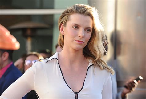 She is an actress, known for охота (2020), ну разве не романтично? UPROXX 20 Interview: Betty Gilpin of 'GLOW'