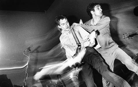 The Danceable Política Of Andy Gills Gang Of Four Riot Material