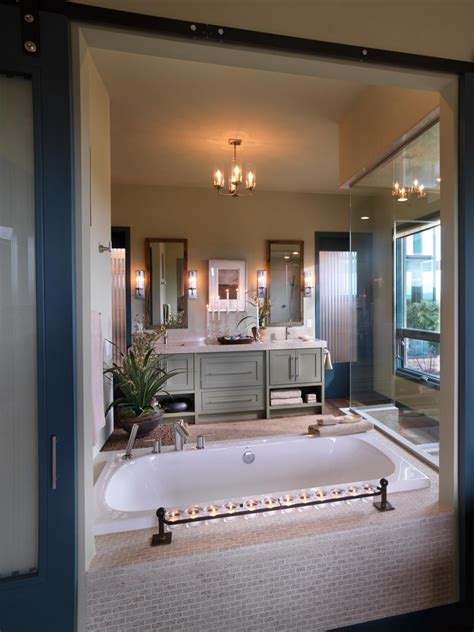 Upload, livestream, and create your own videos, all in hd. Beautiful Bathrooms From HGTV Dream Homes | HGTV Dream ...