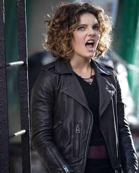 Selina Kylie Gotham Season 3 Camren Bicondova Gotham Mulher Gato