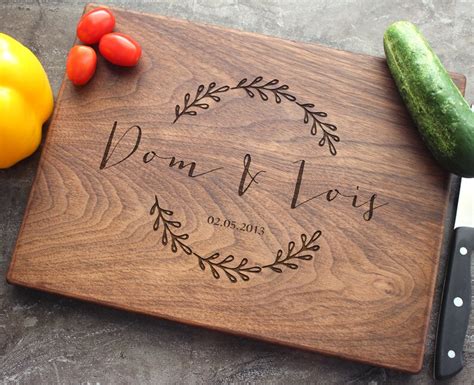 Personalized Engraved Cutting Board With Wreath And Name Etsy
