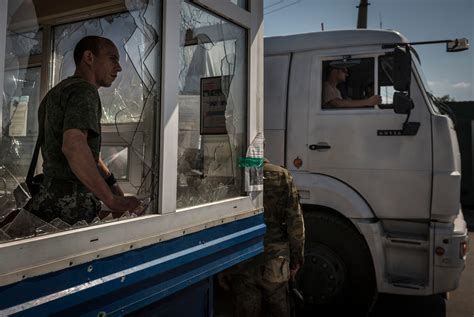 Russians Open Fire In Ukraine Nato Reports The New York Times