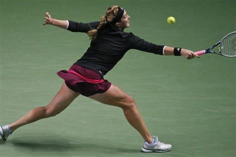 Maria sharapova (rus), 28 anos anastasia pavlyuchenkova (rus), 24 anos, rank 28 na wta. La Russe Pavlyuchenkova remporte la finale à Moscou