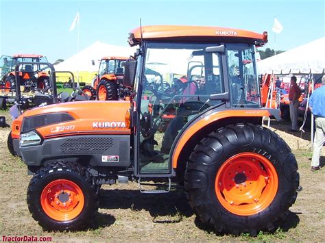 Kubota L3940 Tractor Information