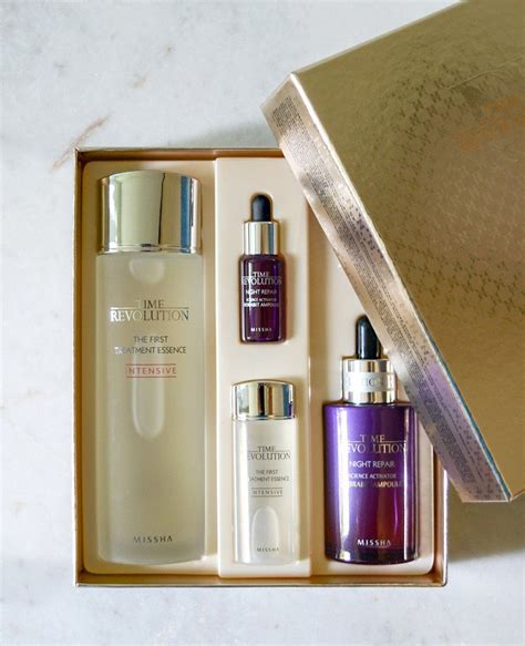 No 7 Skin Care Set Skin Care And Glowing Claude