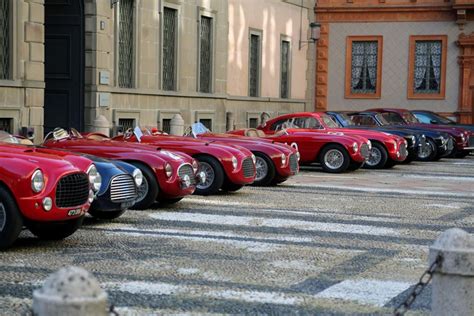 Son Tornate A Milano Le Ferrari Della Touring Superleggera