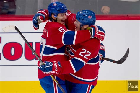 Le canadien is also how we nickname le club de hockey canadien (canadien here is both an adjective and a name ), the hockey team of montréal. Le Canadien au sommet dans l'Est