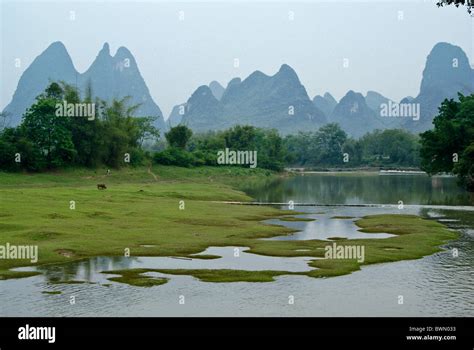 Karst Mountains And Li River At Fuli Guangxi China Stock Photo Alamy