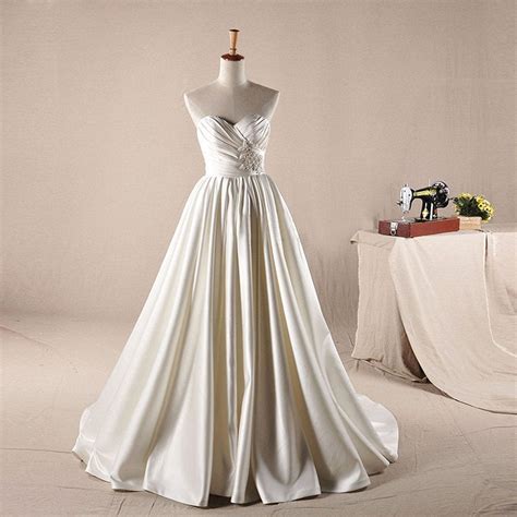 Vantage Ivory Sweetheart Long A Line Simple Design Wedding Party Dress