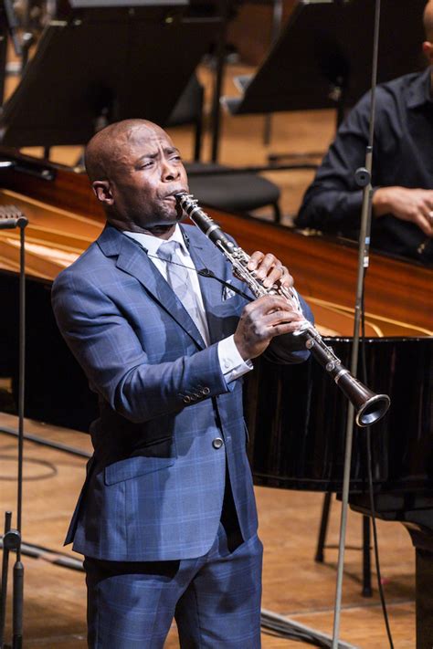 Chicago Classical Review Clarinetist Anthony Mcgill Returns Home For